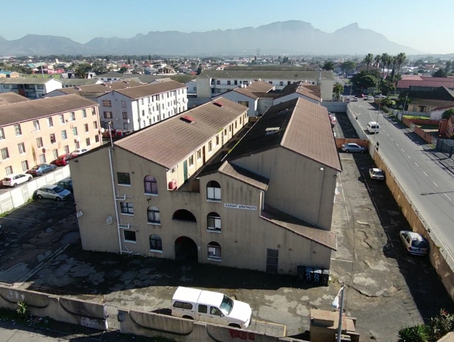 2 Bedroom Property for Sale in Grassy Park Western Cape